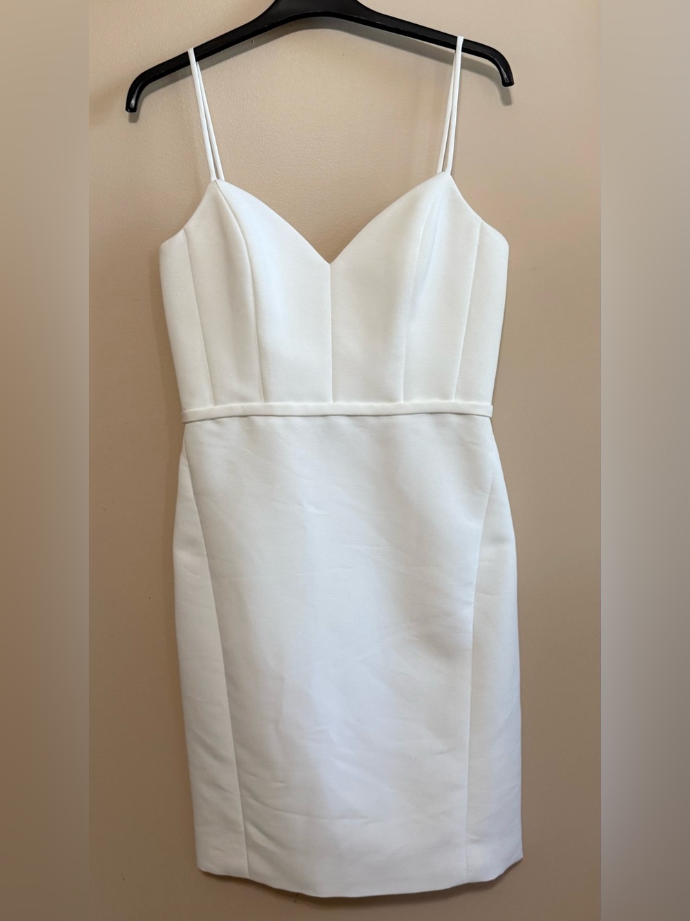 NWOT Amsale Litte White Dress with Spaghetti Straps and Back Bow Detail Sz 6